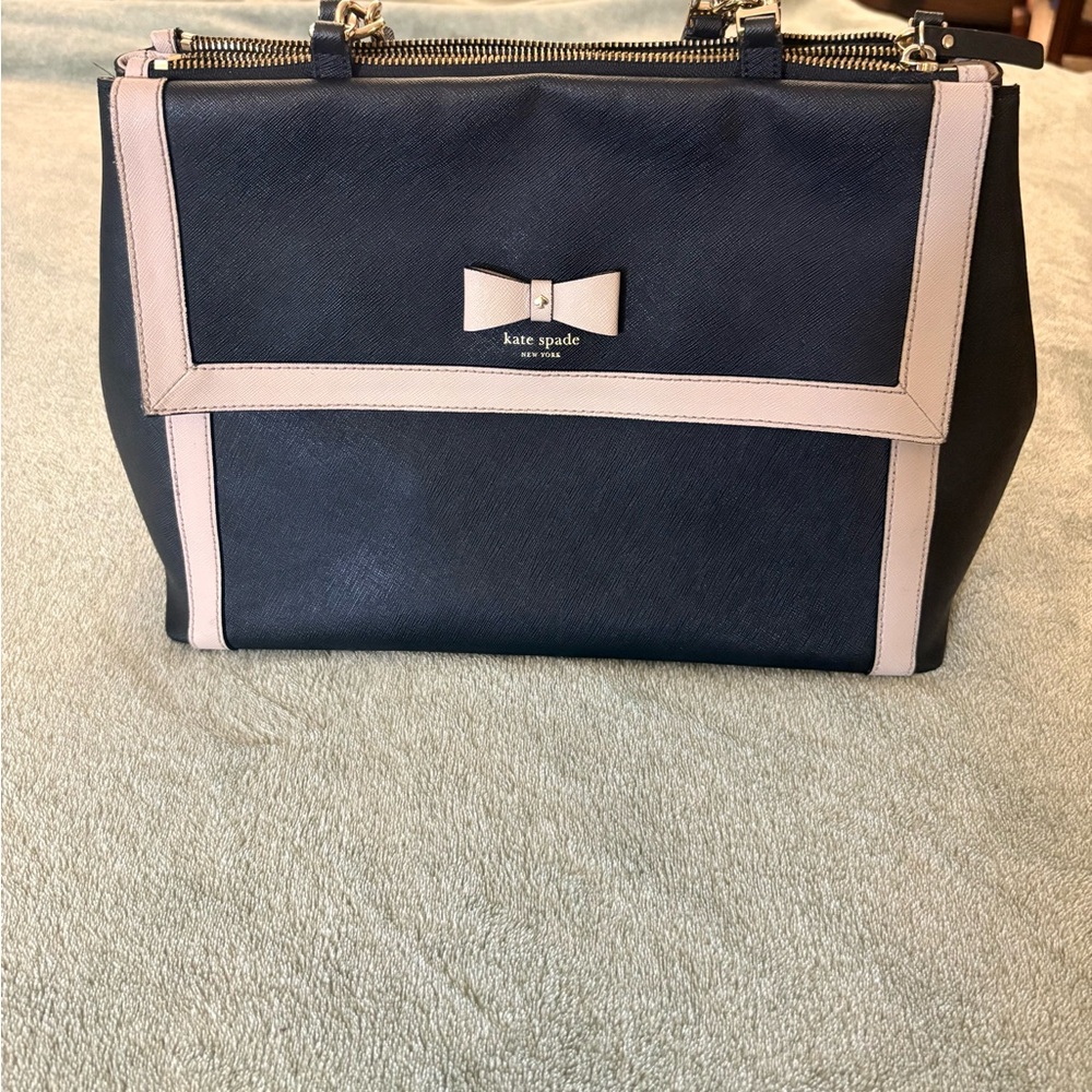 Kate Spade Large Hazel Court
Mason Bow Tie Bag - Picture 2 of 12